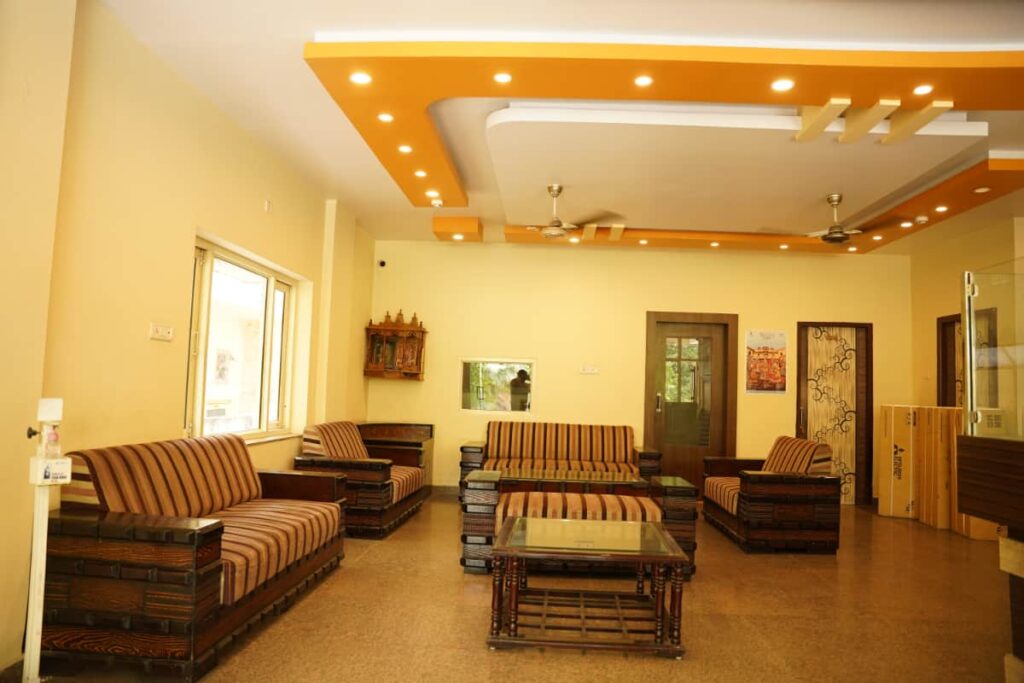 Udaipur Budget Hotel To Stay